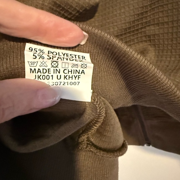 Athmile Hooded Jacket Size Large NWT - Picture 5 of 5